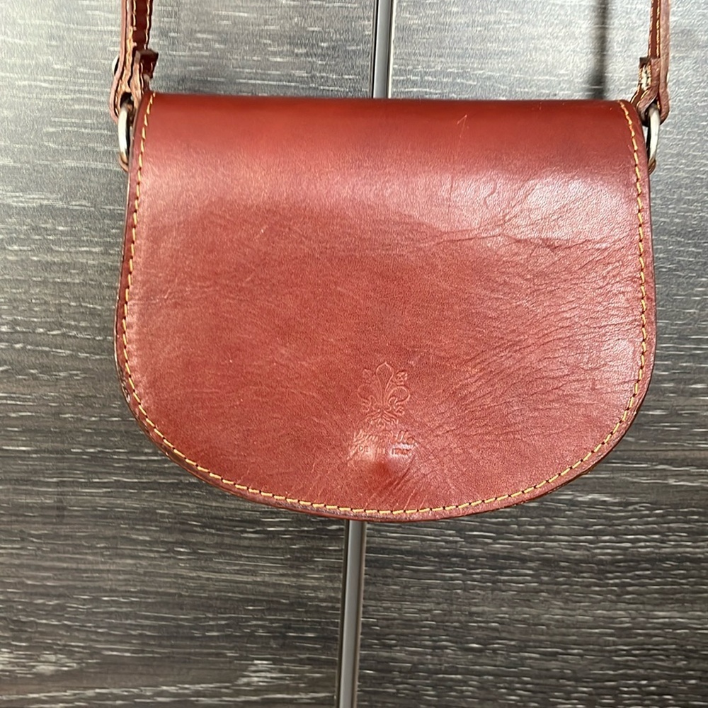 Vera Pelle Red Leather Crossbody Saddle Bag
